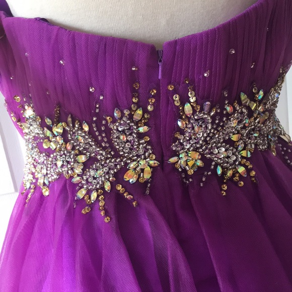 *SOLD*💜Purple Bedazzled Formal Strapless Dress - Picture 4 of 8